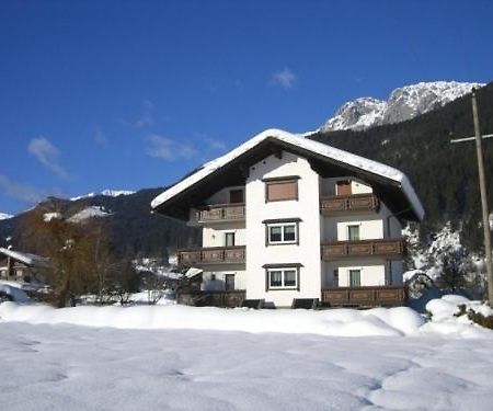 Ferienwohnungen/Holiday Apartments Lederer Reisach Bagian luar foto