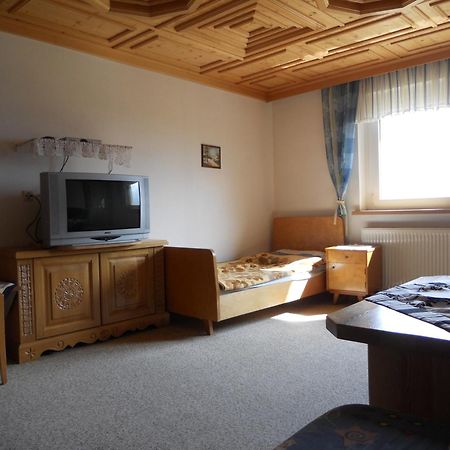 Ferienwohnungen/Holiday Apartments Lederer Reisach Bagian luar foto